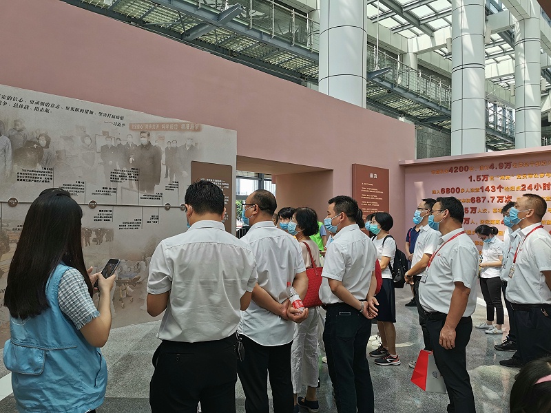 ս���ߡ���ʵ��μ������ѵ�֧����ǰ�п���Ӣ���¾�